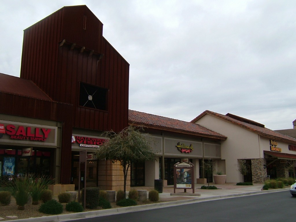 Gilbert Gateway retail storefront row photo