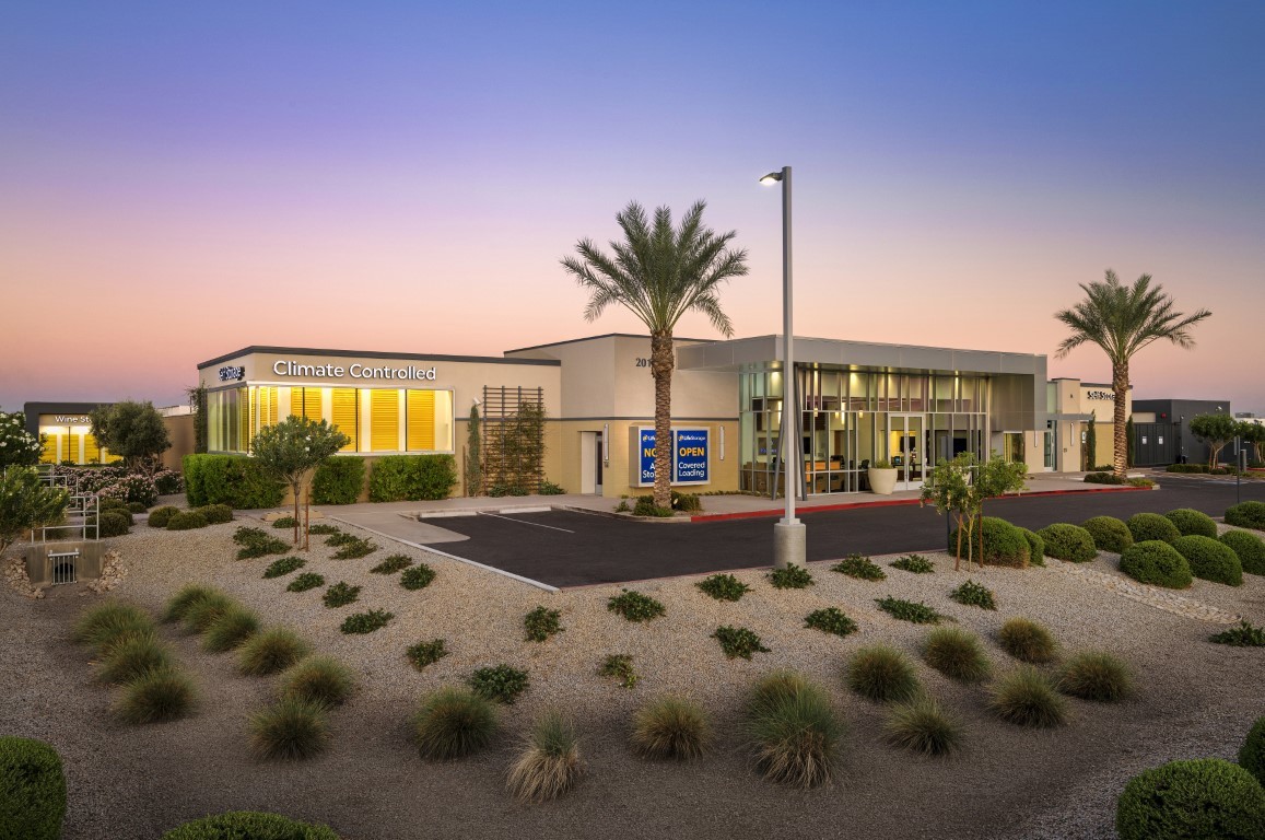 Life Storage exterior facility photo