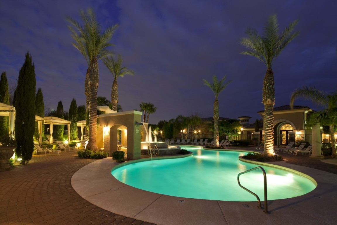 Versante pool and outdoor amenity photo