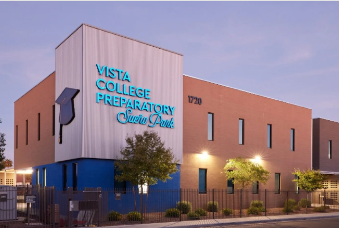 Vista College Preparatory Sueño Park exterior photo