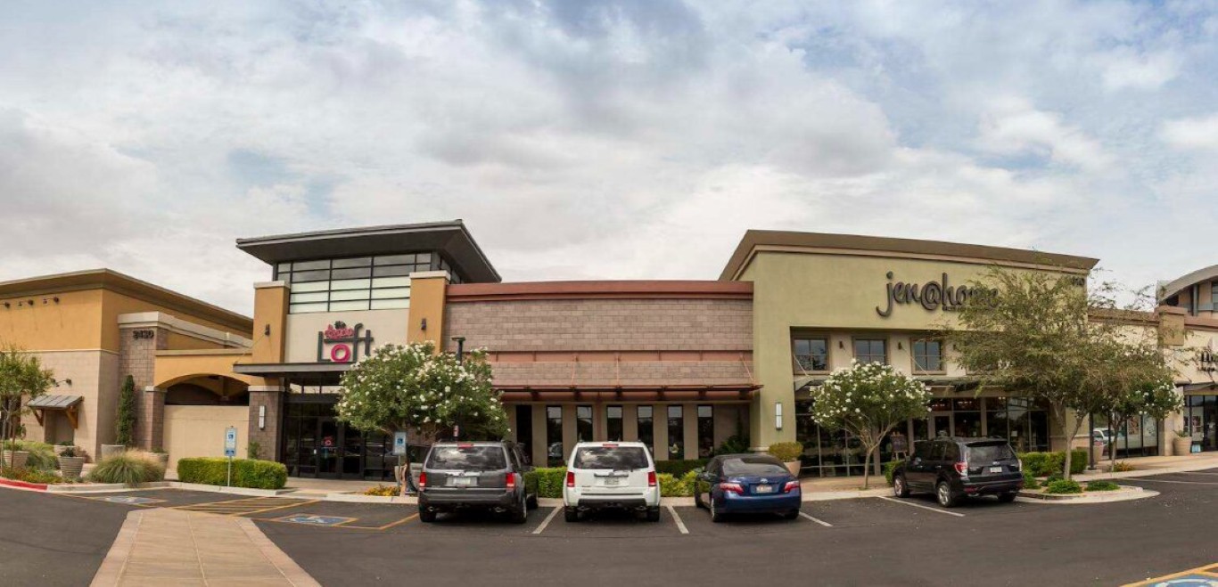 Watermark at Chandler Airpark office and retail frontage photo